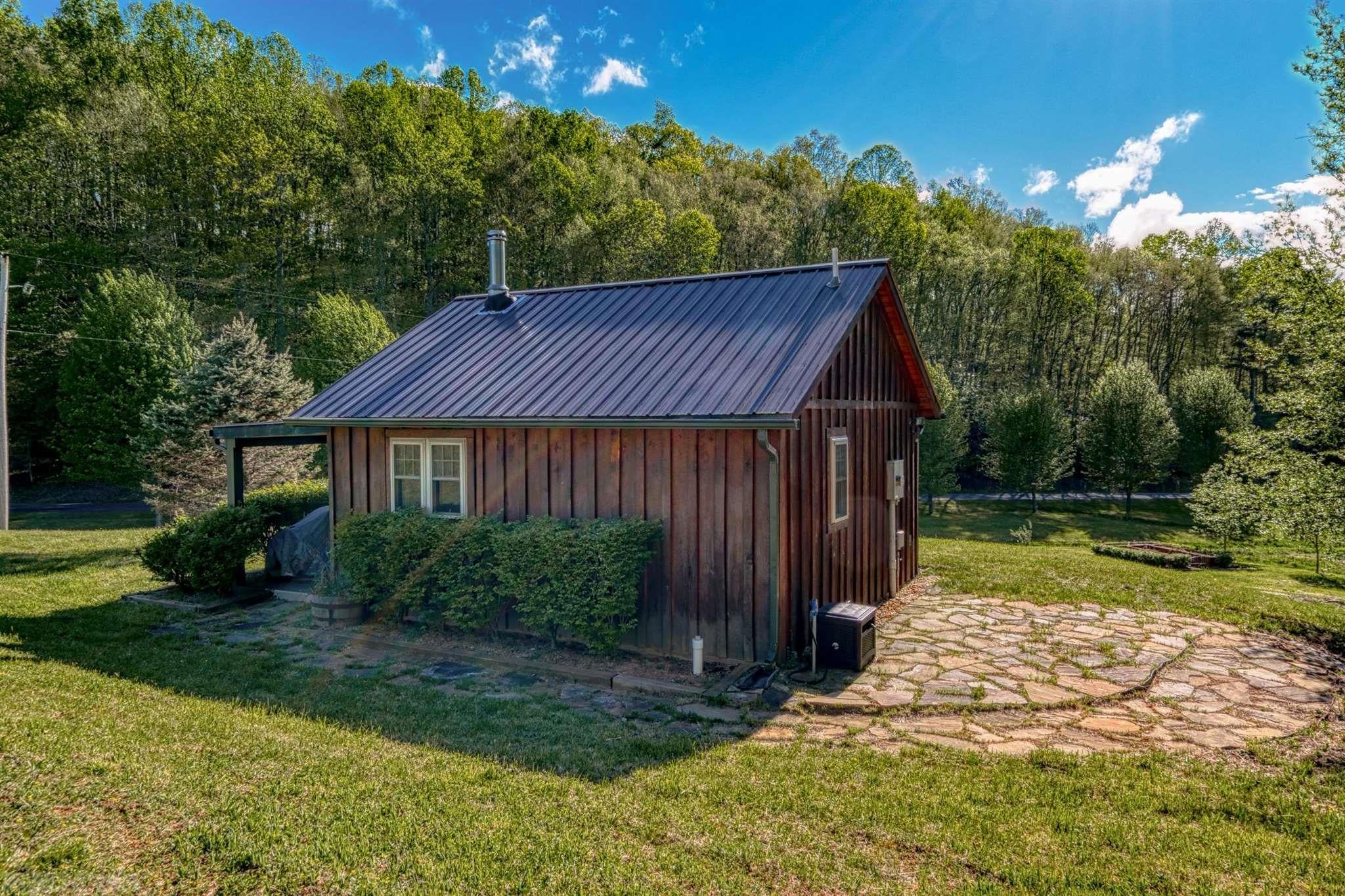 757 Roberson Mill Road Southeast Floyd, VA 24091 - Photo 18 of 31 Gallery Image 18