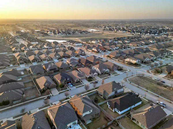 $480,000 | 1312 Chickadee Drive, Argyle, TX 76226