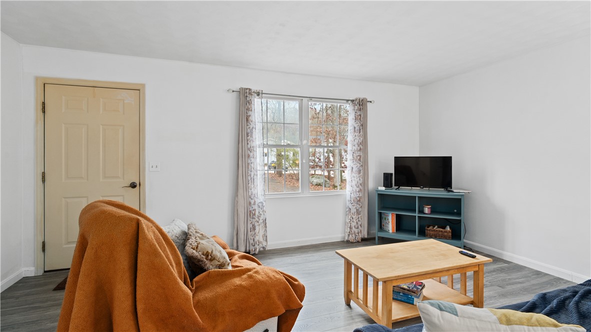 119 Woody Hill Road Westerly, RI 02808 - Photo 6 of 34