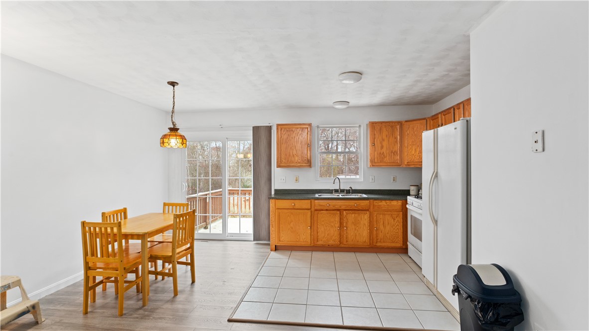 119 Woody Hill Road Westerly, RI 02808 - Photo 7 of 34