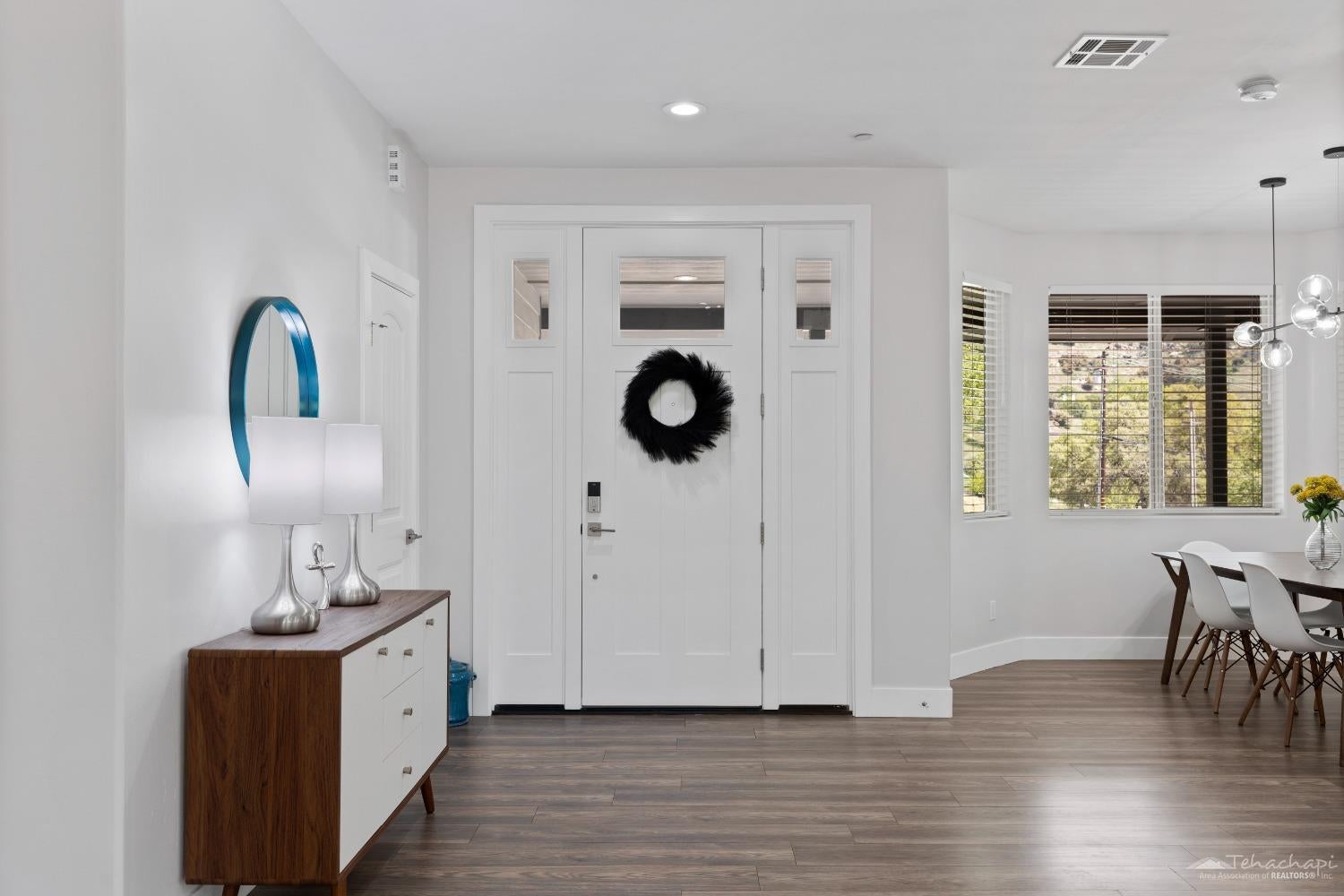 26004 Bear Valley Road Tehachapi, CA 93561 - Photo 18 of 52 Gallery Image 18