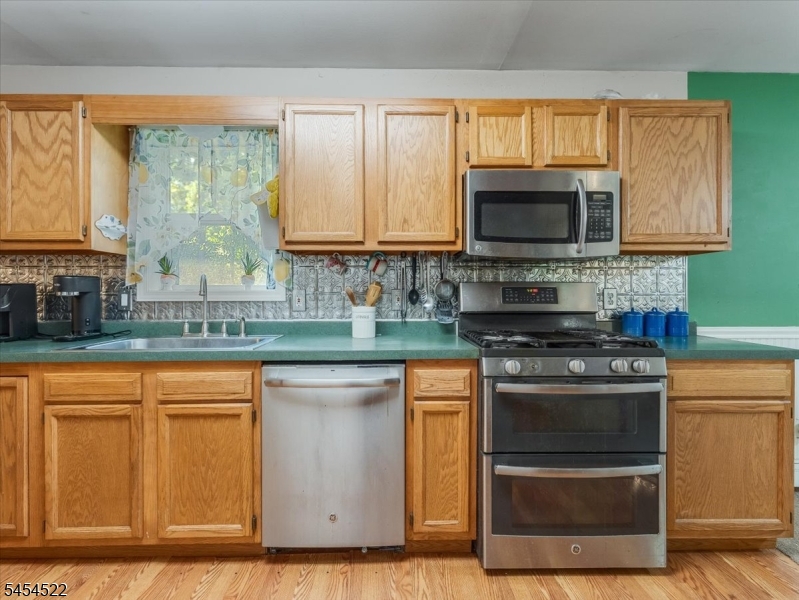 7 Galloping Hill Road Montague, NJ 07827 - Photo 5 of 28 Gallery Image 5