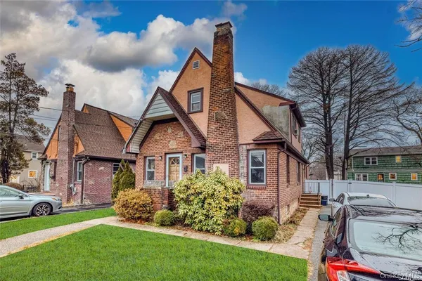 $2,500 | 849 Taft Street, West Hempstead, NY 11552