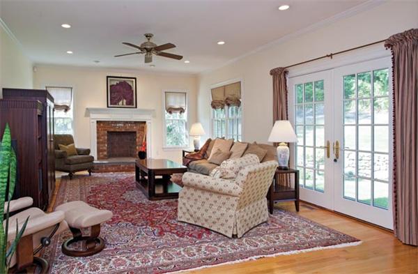 346 Hartman Road Newton, MA 02459 - Photo 11 of 19