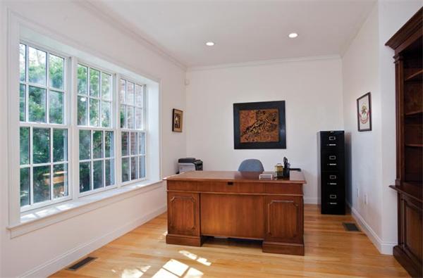 346 Hartman Road Newton, MA 02459 - Photo 12 of 19