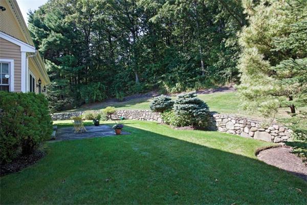 346 Hartman Road Newton, MA 02459 - Photo 17 of 19
