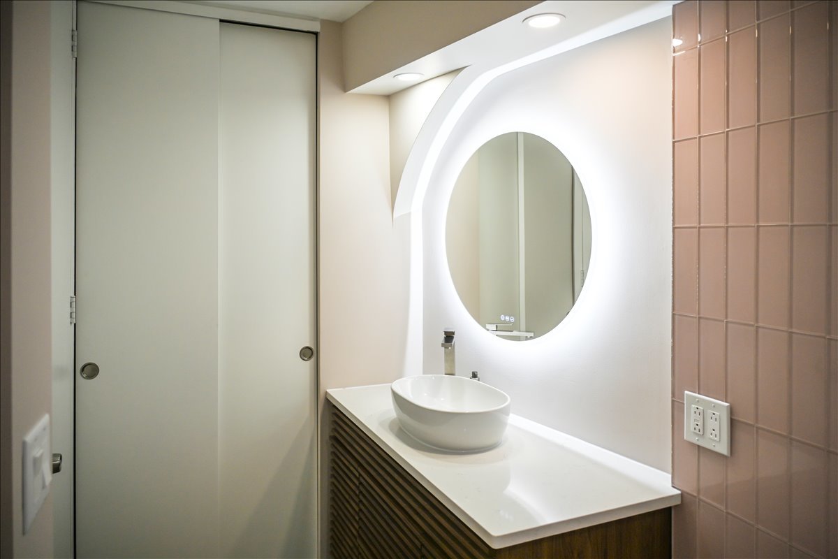 300 North State Street, Unit 4625 Chicago, IL 60654 - Photo 16 of 22