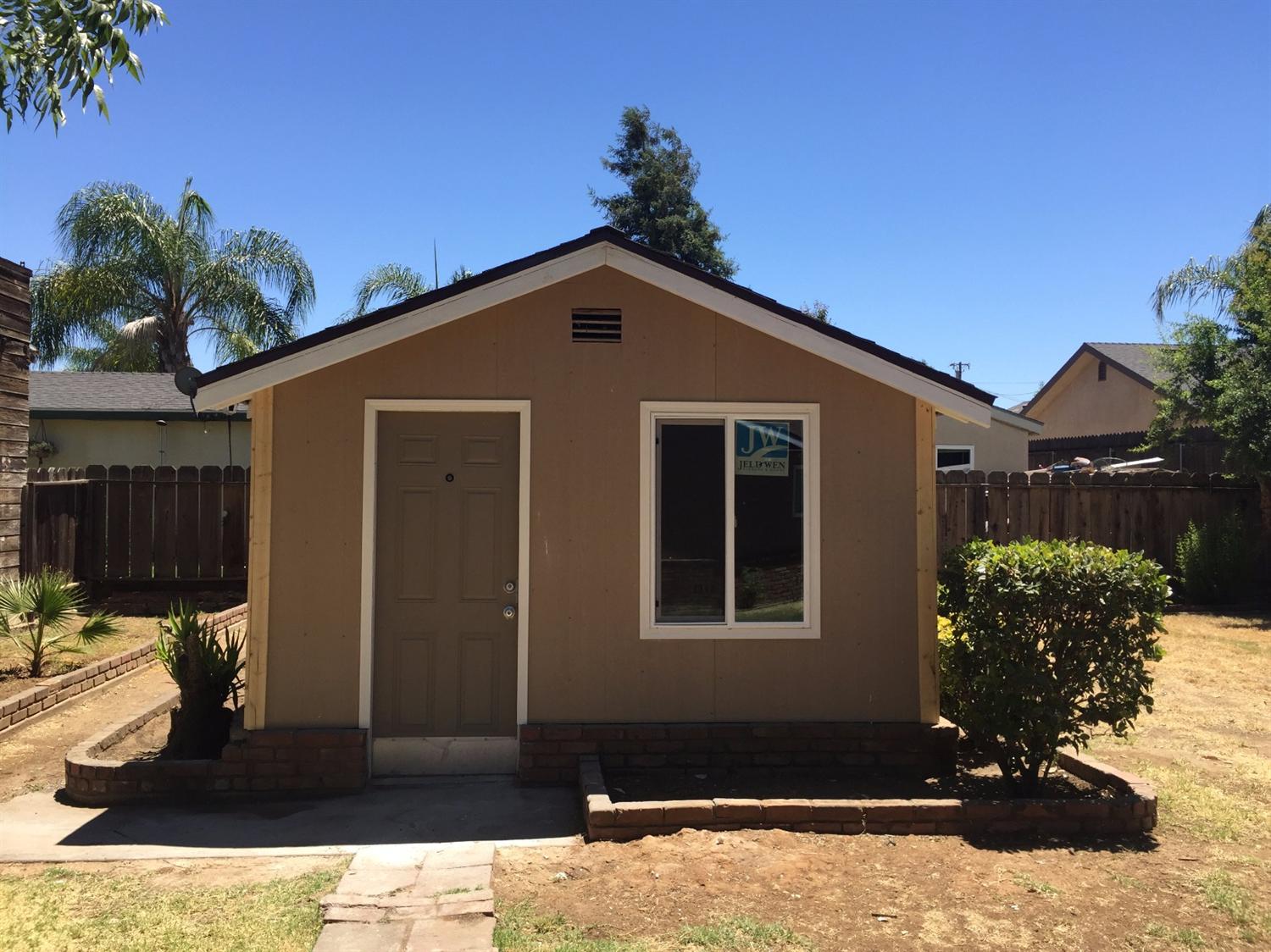 593 Manning Avenue Reedley, CA 93654 - Photo 14 of 18