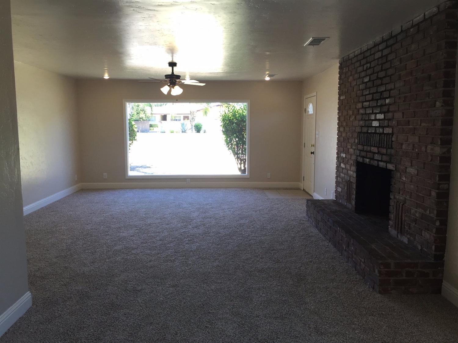 593 Manning Avenue Reedley, CA 93654 - Photo 5 of 18