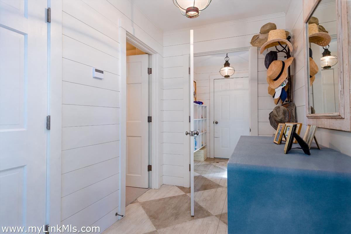 104 Baxter Road Nantucket, MA 02554 - Photo 28 of 61