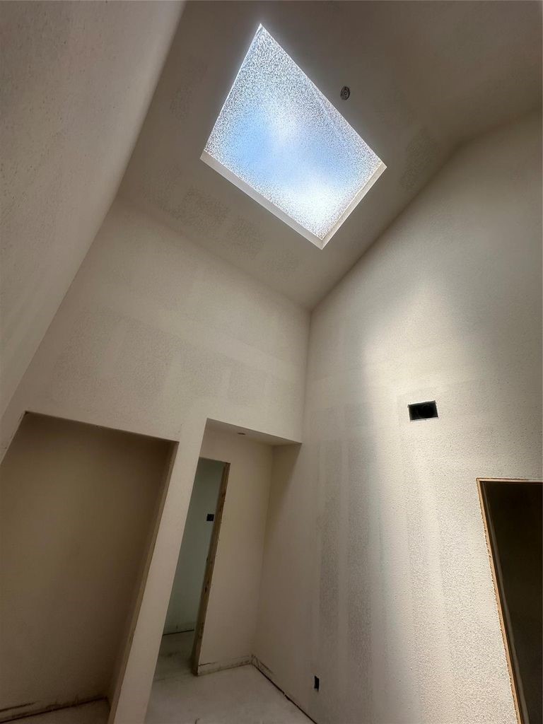 2668 Bering Drive, Unit 2668 Houston, TX 77057 - Photo 45 of 47 a view of an empty room