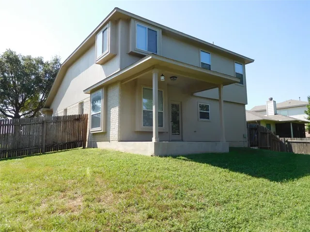 $2,050 | 911 Middle Brook Drive, Leander, TX 78641