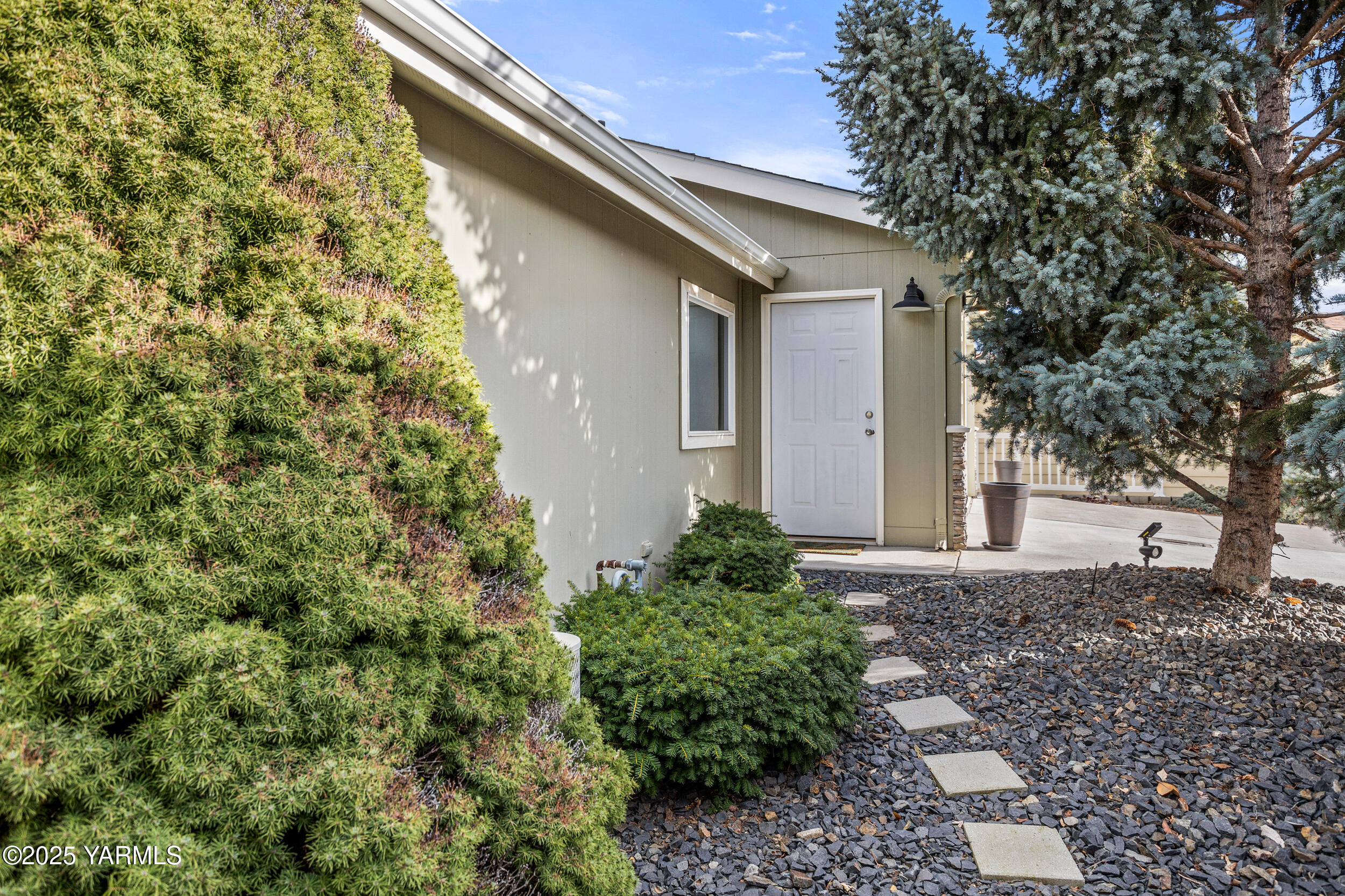 200 Bridle Way, Unit 203 Yakima, WA 98901 - Photo 32 of 36 200BridleWay#203_25