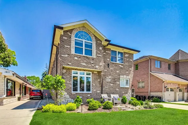 $835,000 | 1807 North 79th Avenue, Elmwood Park, IL 60707