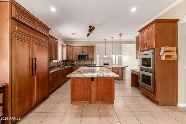 $949,900 | 949 East Benrich Drive, Gilbert, AZ 85295