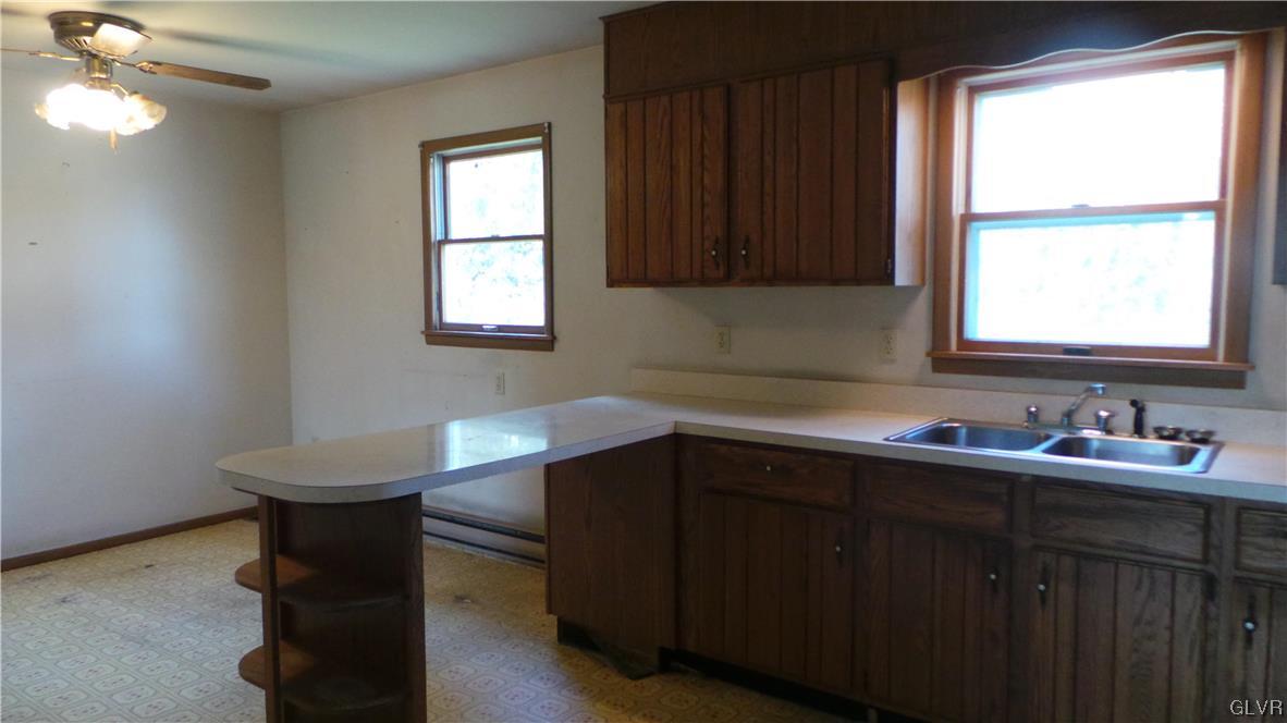 4040 Jacksonville Road Bethlehem, PA 18017 - Photo 5 of 13 Gallery Image 5