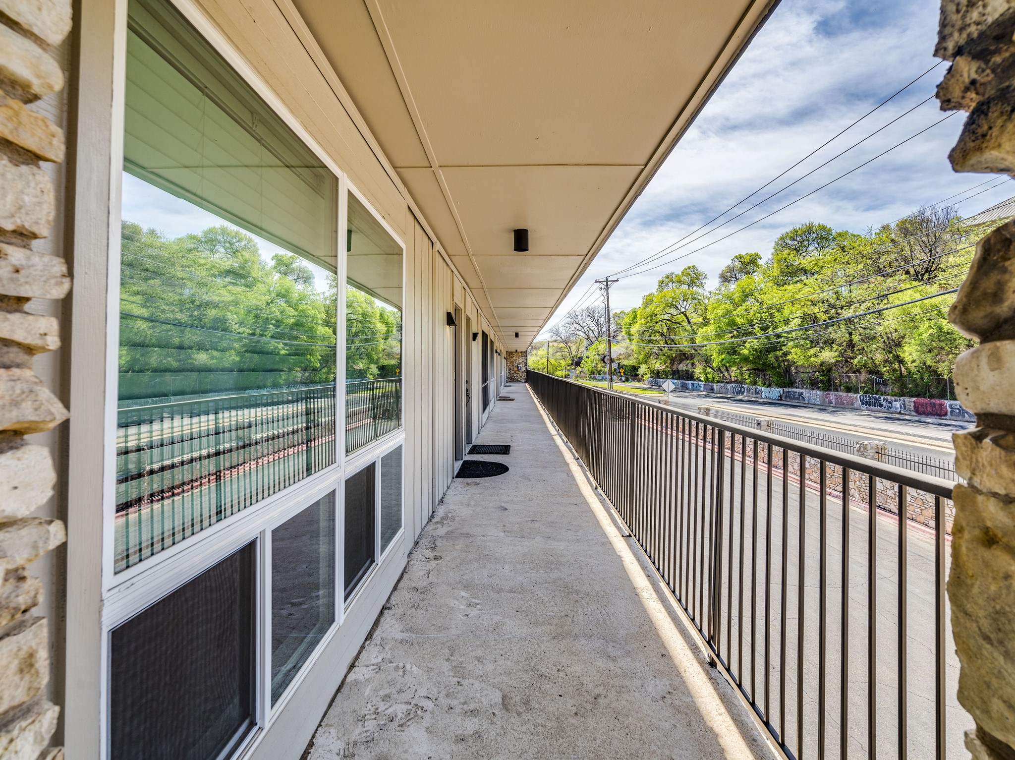 500 East Riverside Drive, Unit 206 Austin, TX 78704 - Photo 29 of 32 View of balcony