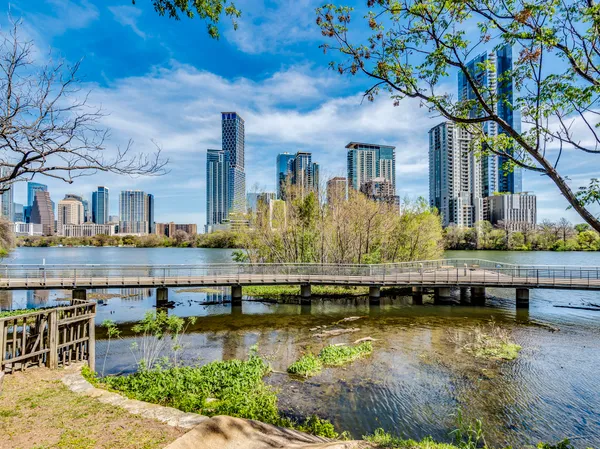 $4,000 | 500 East Riverside Drive, Unit 206, Austin, TX 78704