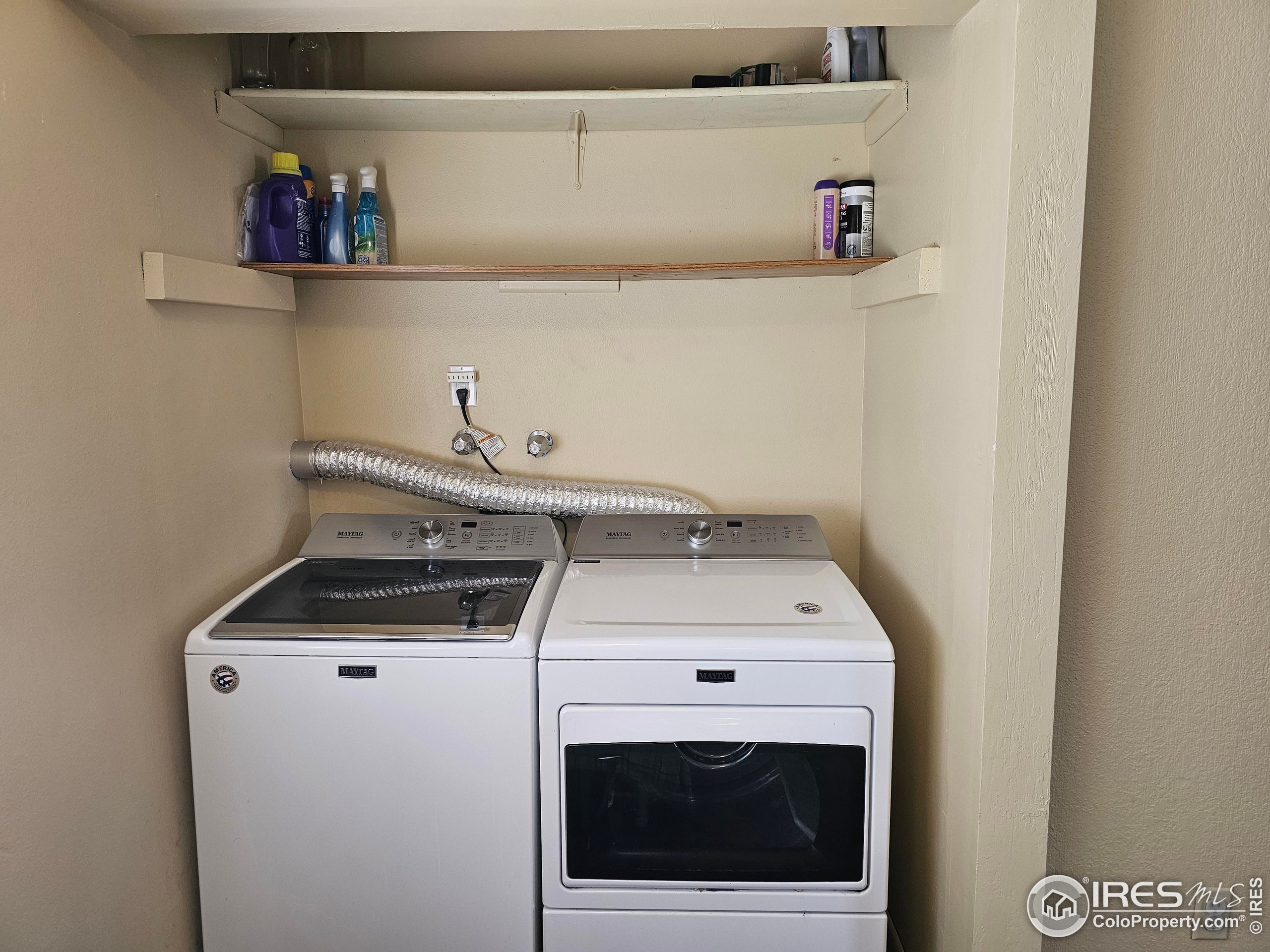 1402 Fillmore Street Sterling, CO 80751 - Photo 15 of 31