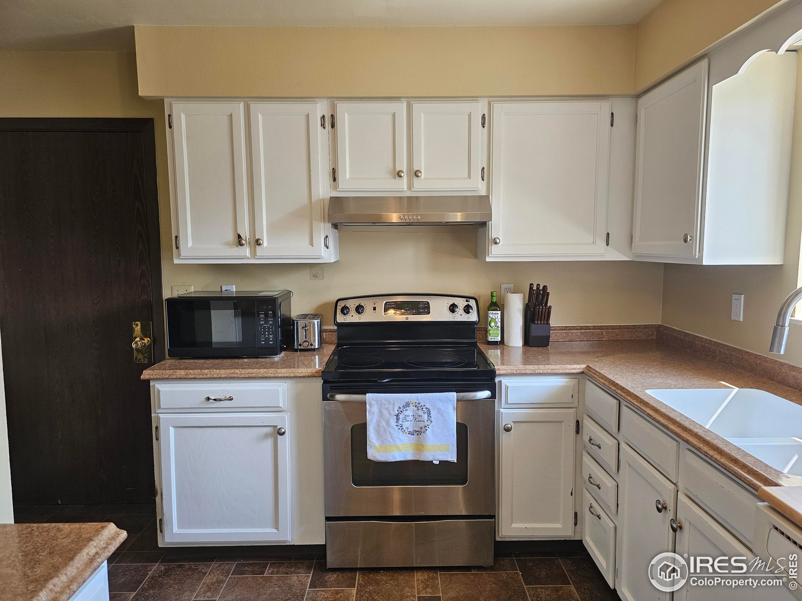 1402 Fillmore Street Sterling, CO 80751 - Photo 18 of 31