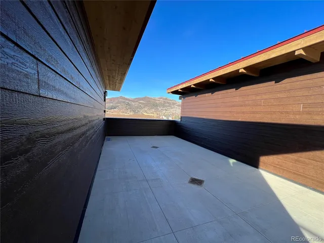 a view of terrace with city view