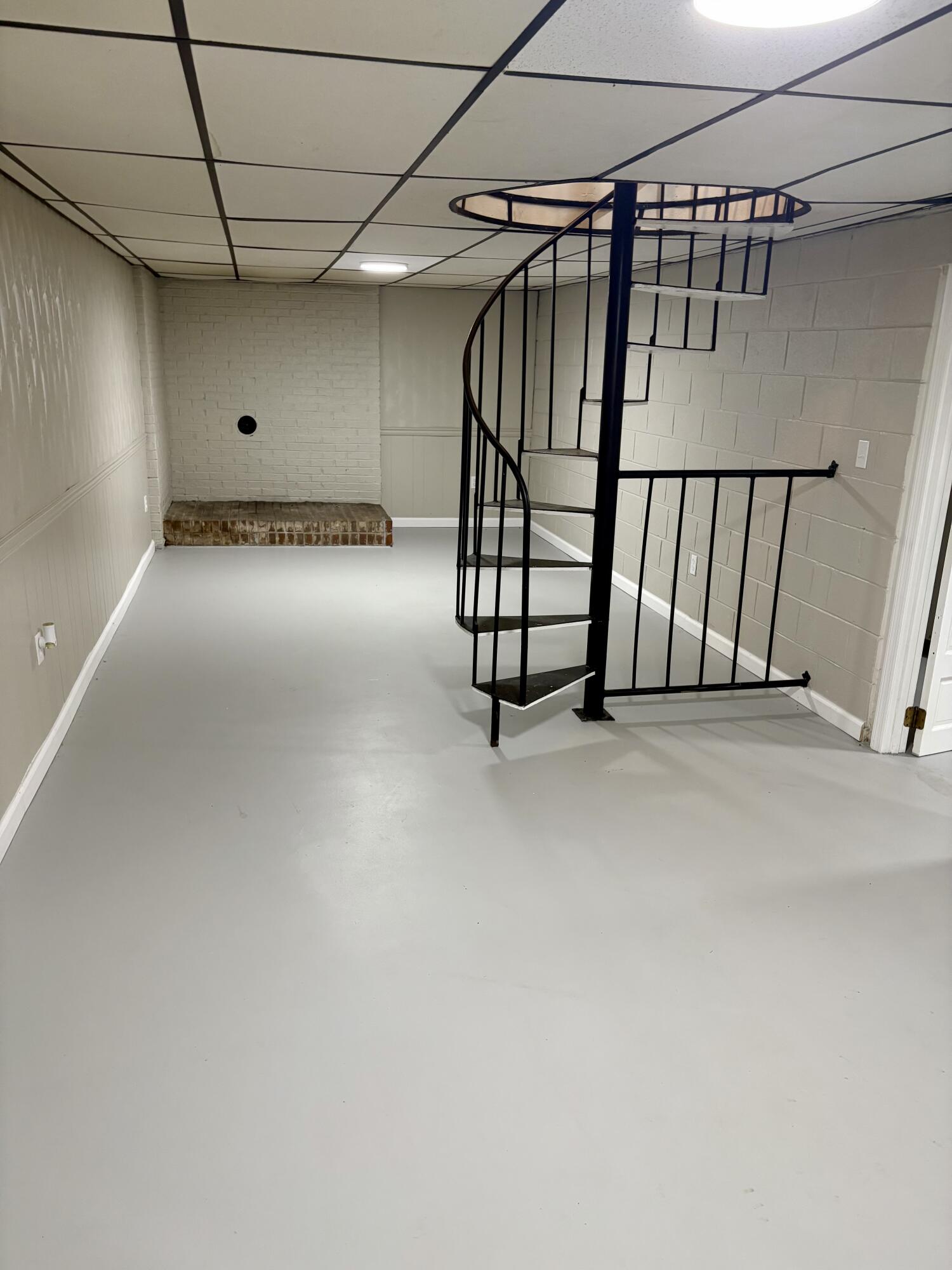 905 McAdoo Street Clinton, TN 37716 - Photo 20 of 29 IMG_1369