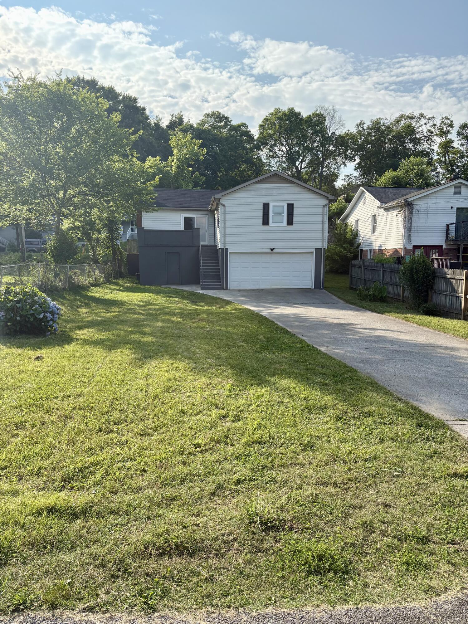 905 McAdoo Street Clinton, TN 37716 - Photo 29 of 29 IMG_1381