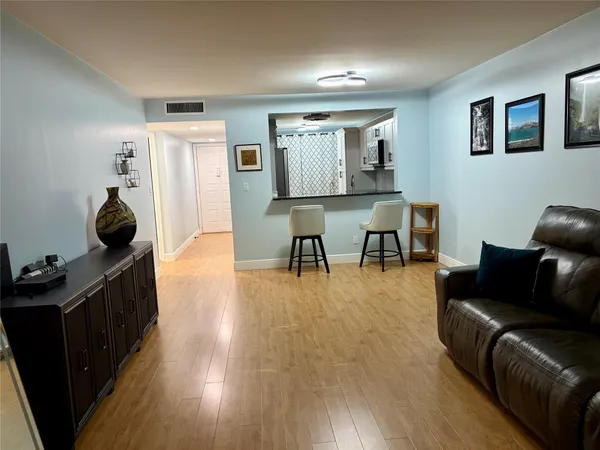 $199,500 | 7302 South Devon Drive, Unit 307, Tamarac, FL 33321