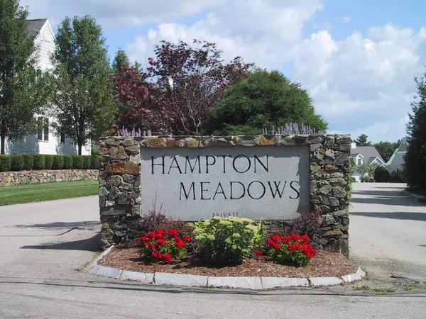 $775,000 | 33 Hampton Meadows, Hampton, NH 03842