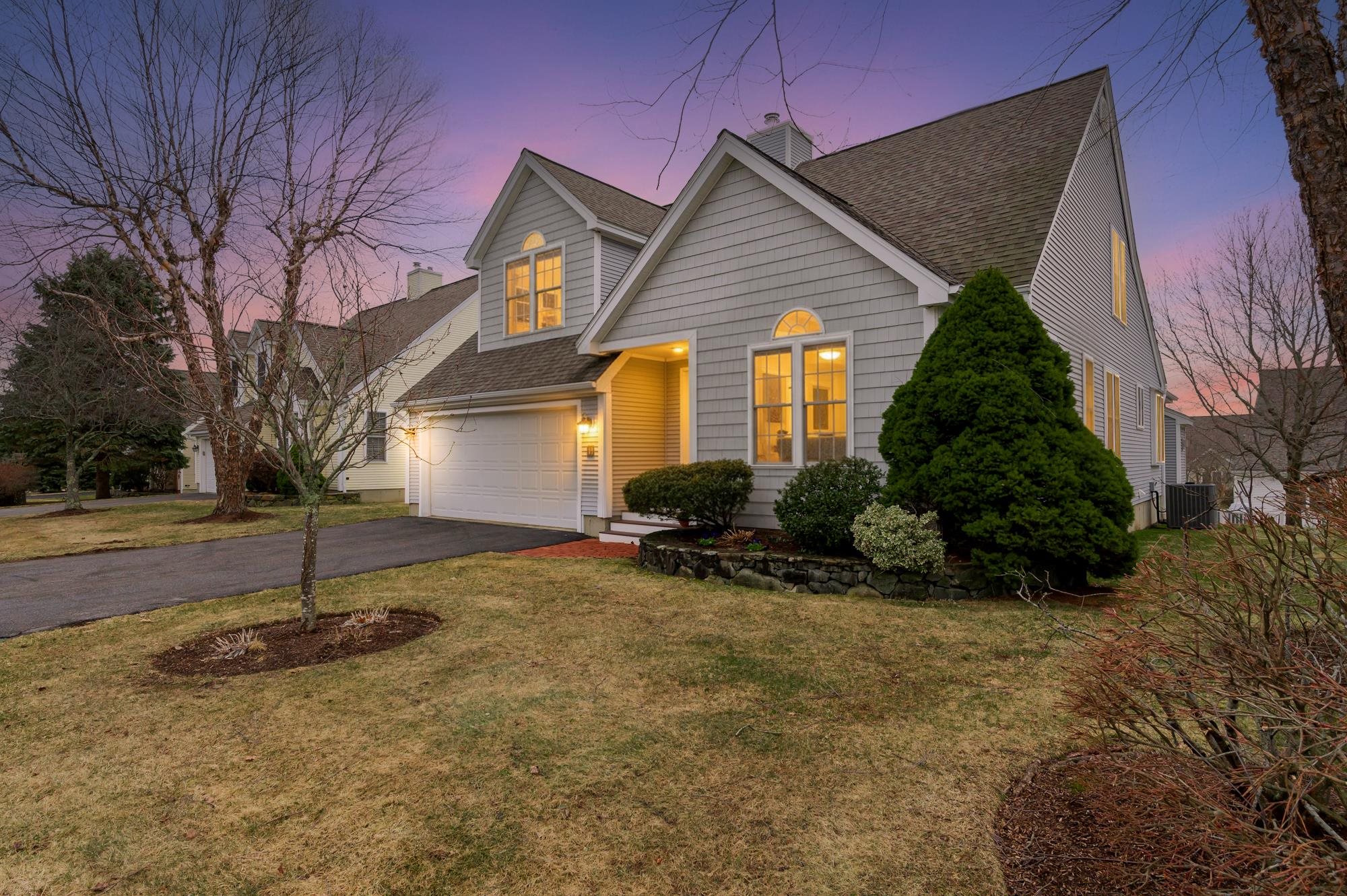 33 Hampton Meadows Hampton, NH 03842 - Photo 2 of 51