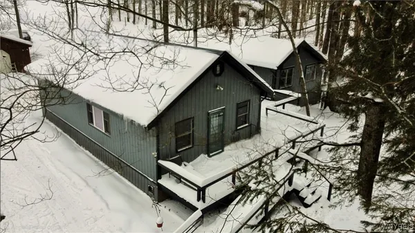 $299,900 | 2718 Vollentine Road, Randolph, NY 14772