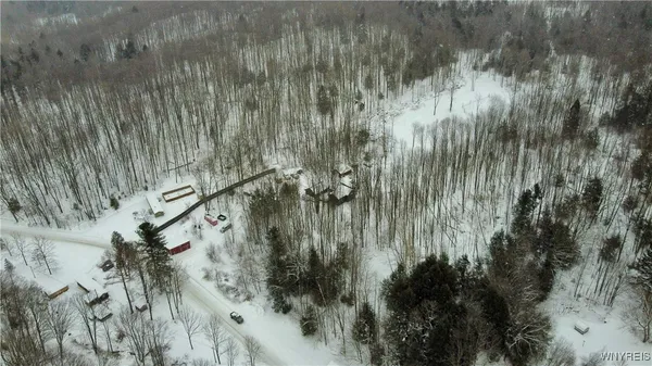 $299,900 | 2718 Vollentine Road, Randolph, NY 14772