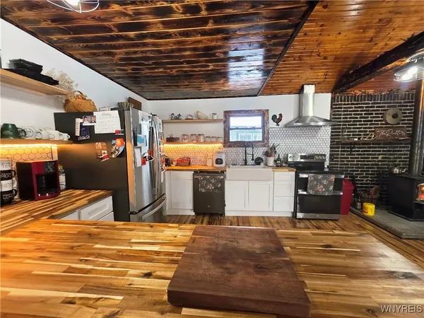 $299,900 | 2718 Vollentine Road, Randolph, NY 14772