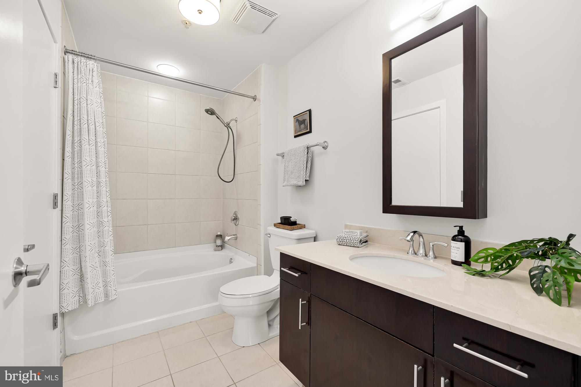 910 M Street Northwest, Unit 208 Washington, DC 20001 - Photo 24 of 35