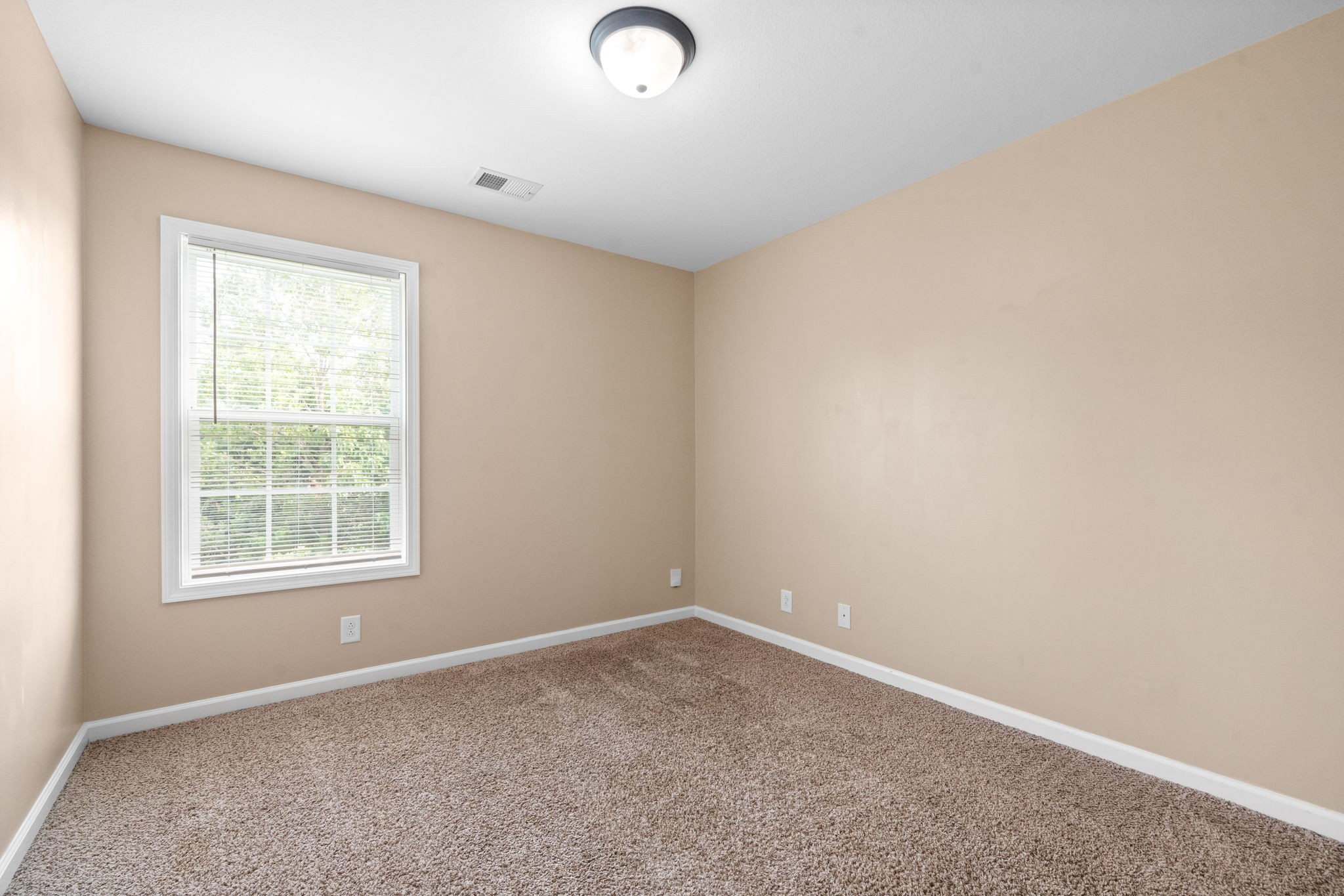 1559 Hazelwood Road Clarksville, TN 37042 - Photo 18 of 27