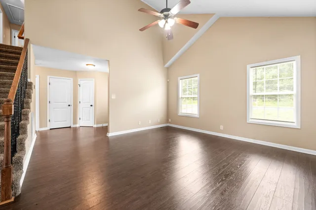 $1,995 | 1559 Hazelwood Road, Clarksville, TN 37042