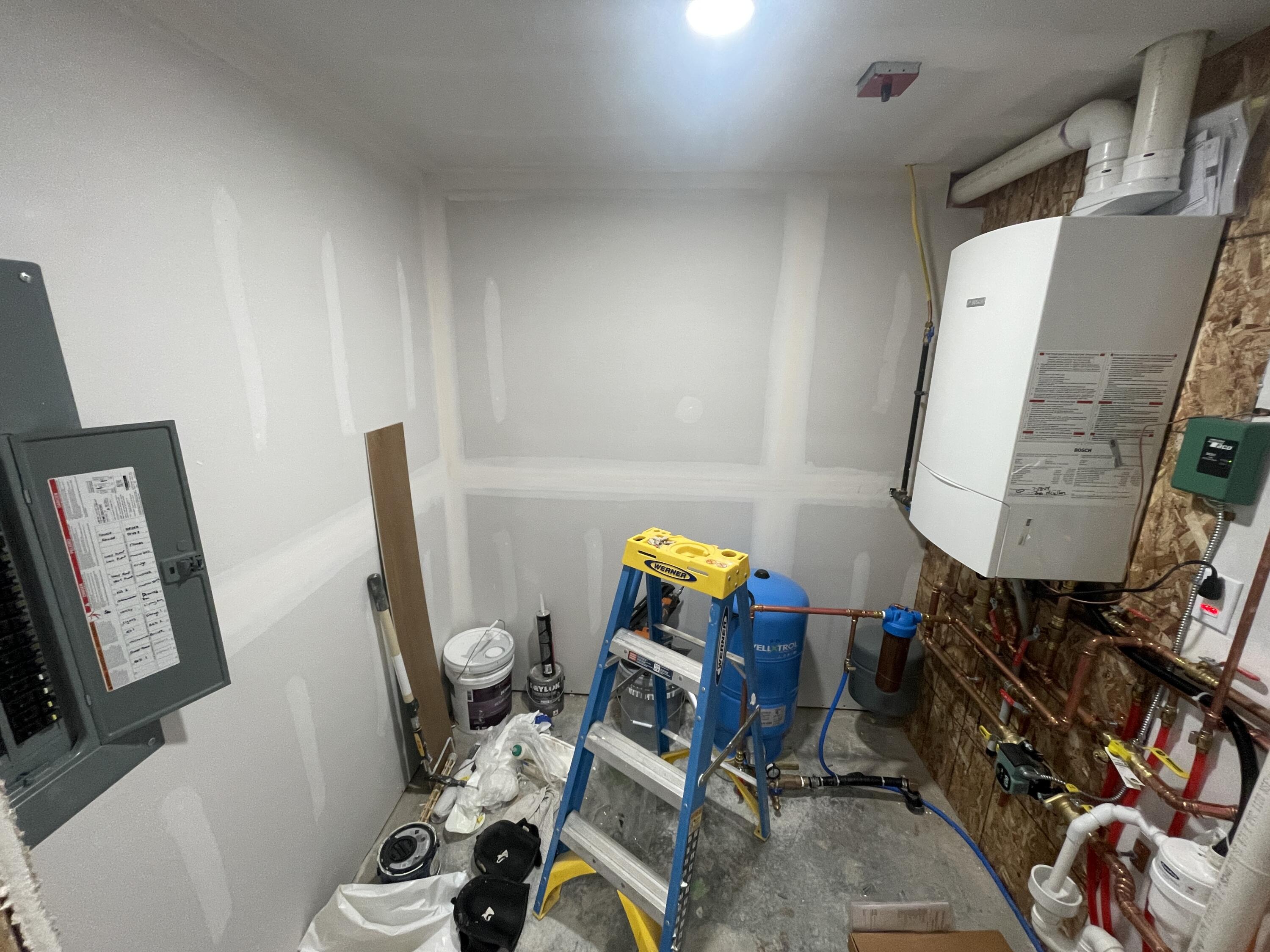 93 Dutton Road South China, ME 04358 - Photo 32 of 33 Utility Room