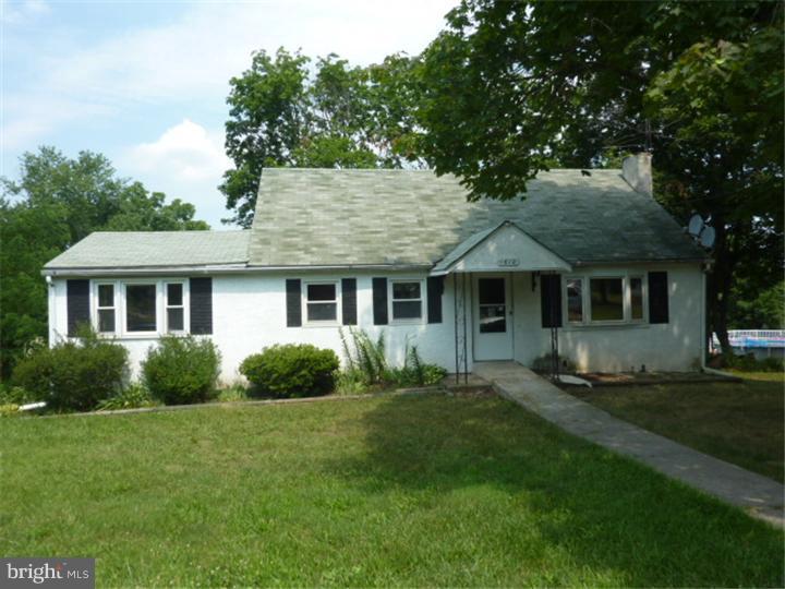 1610 Clearview Road Lansdale, PA 19446 - Photo 1 of 9 Exterior Front