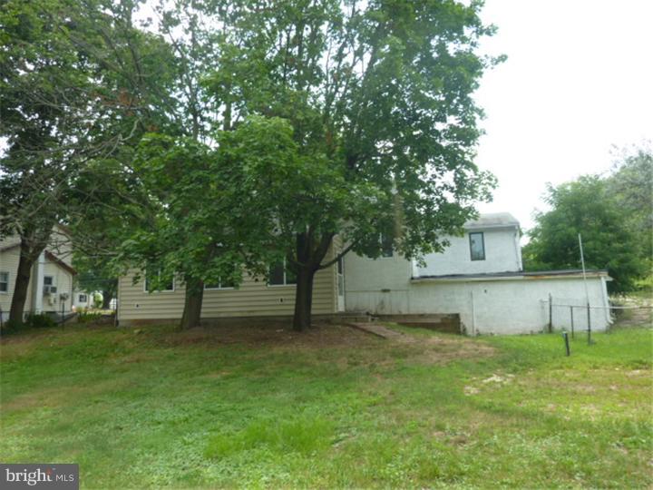 1610 Clearview Road Lansdale, PA 19446 - Photo 9 of 9 Exterior Back