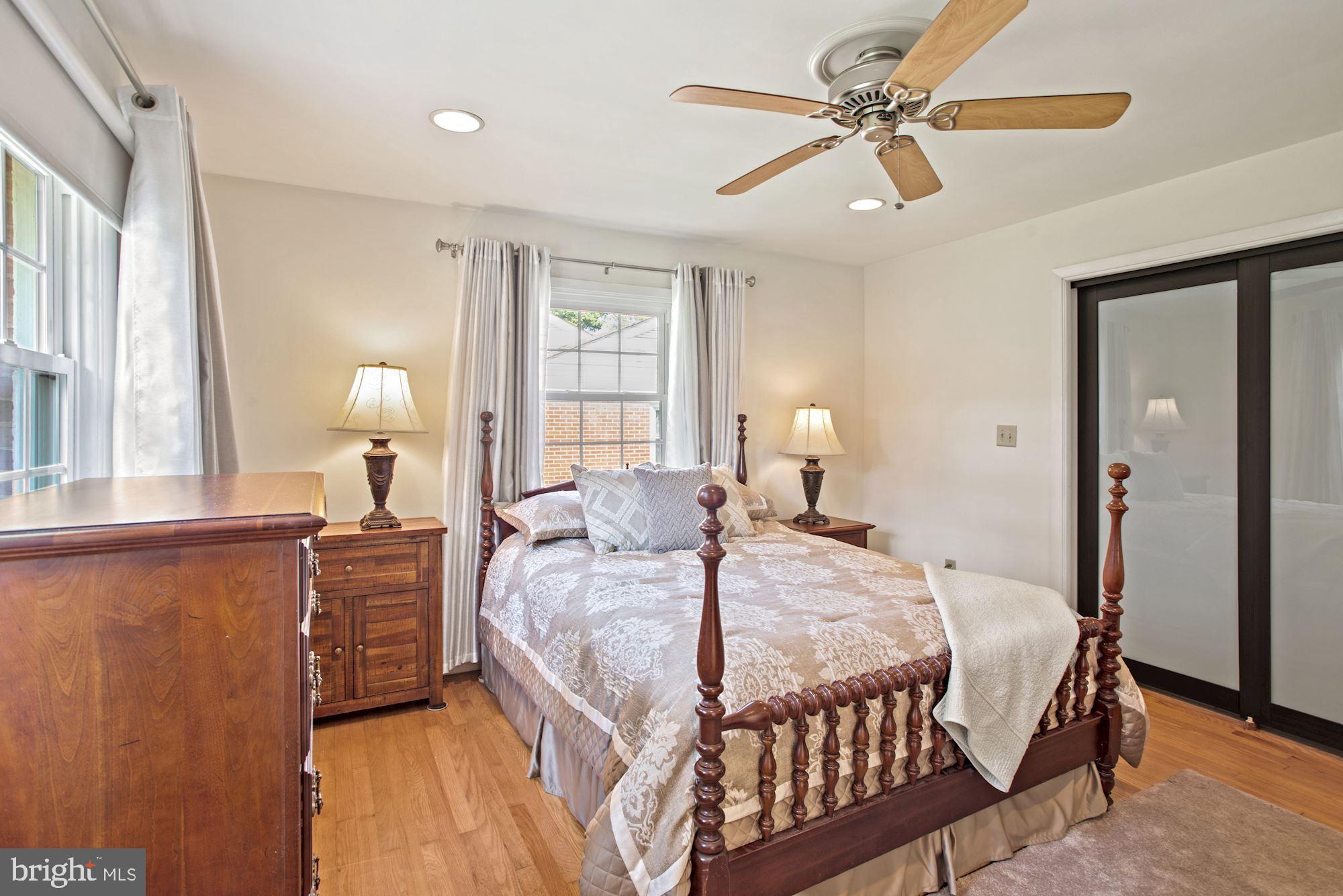 17909 Pin Oak Road Hagerstown, MD 21740 - Photo 10 of 21 Primary bedroom