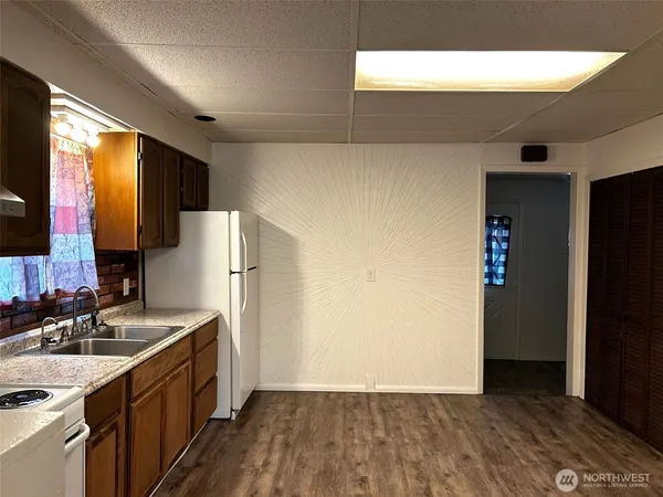 $299,000 | 537 16th Avenue, Longview, WA 98632
