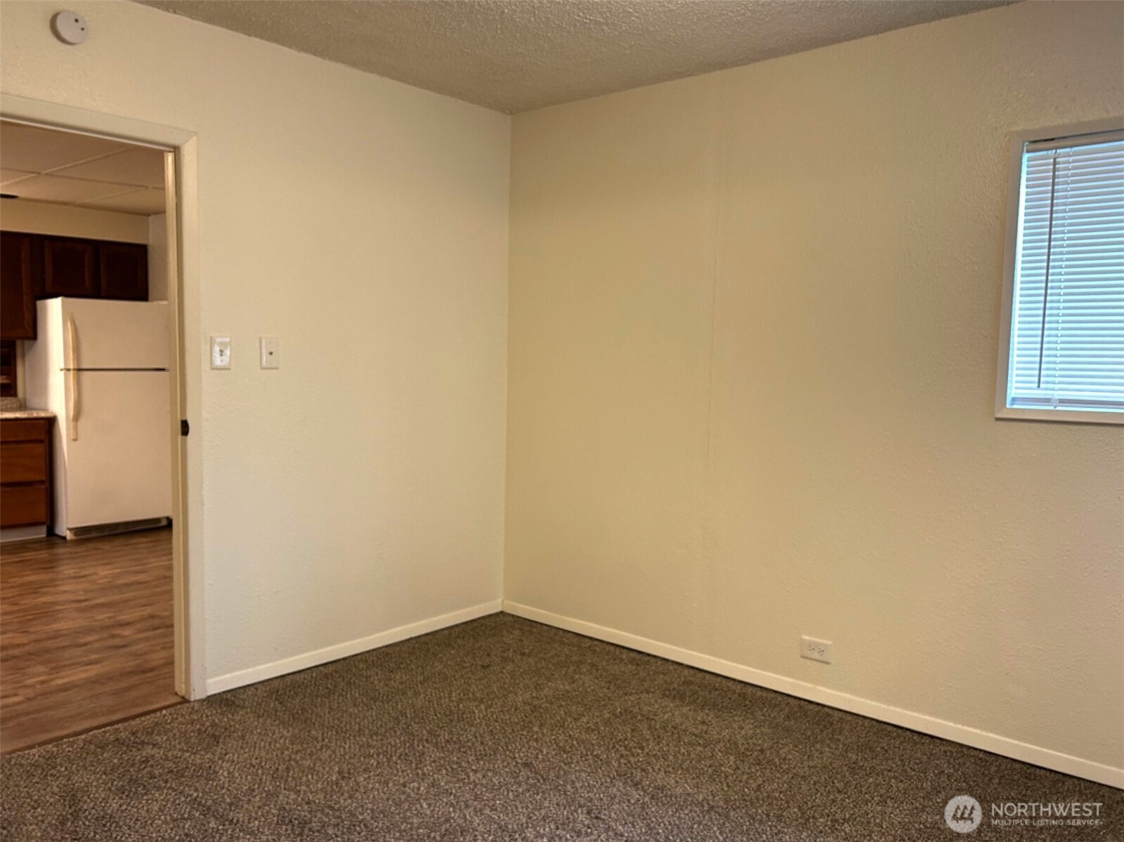 537 16th Avenue Longview, WA 98632 - Photo 6 of 12