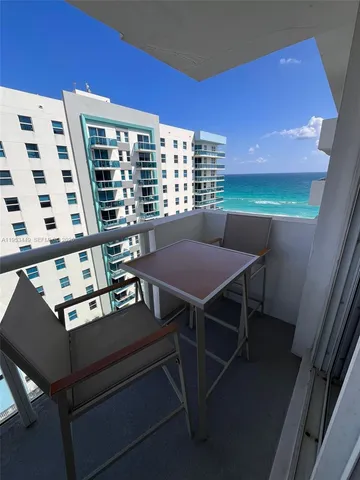 $2,950 | 9195 Collins Avenue, Unit 1111, Surfside, FL 33154