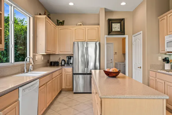$725,000 | 44704 Alexandria Vale, Indio, CA 92201