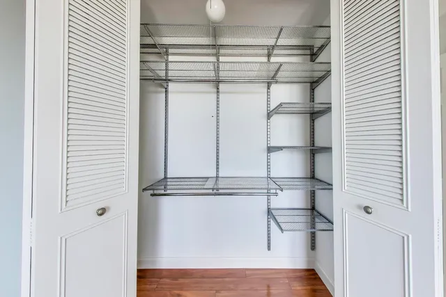 $229,900 | 3430 North Lake Shore Drive, Unit 10M, Chicago, IL 60657