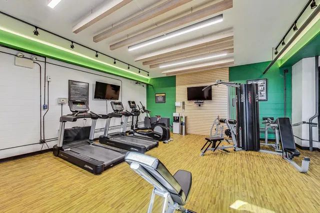 $229,900 | 3430 North Lake Shore Drive, Unit 10M, Chicago, IL 60657