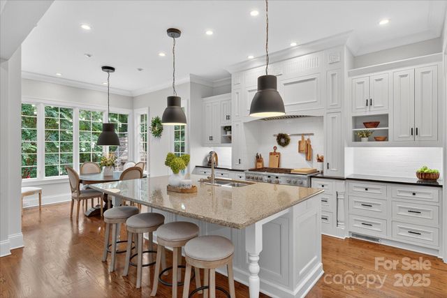 $1,900,000 | 10535 Island Point Road, Charlotte, NC 28278