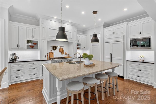 $1,900,000 | 10535 Island Point Road, Charlotte, NC 28278