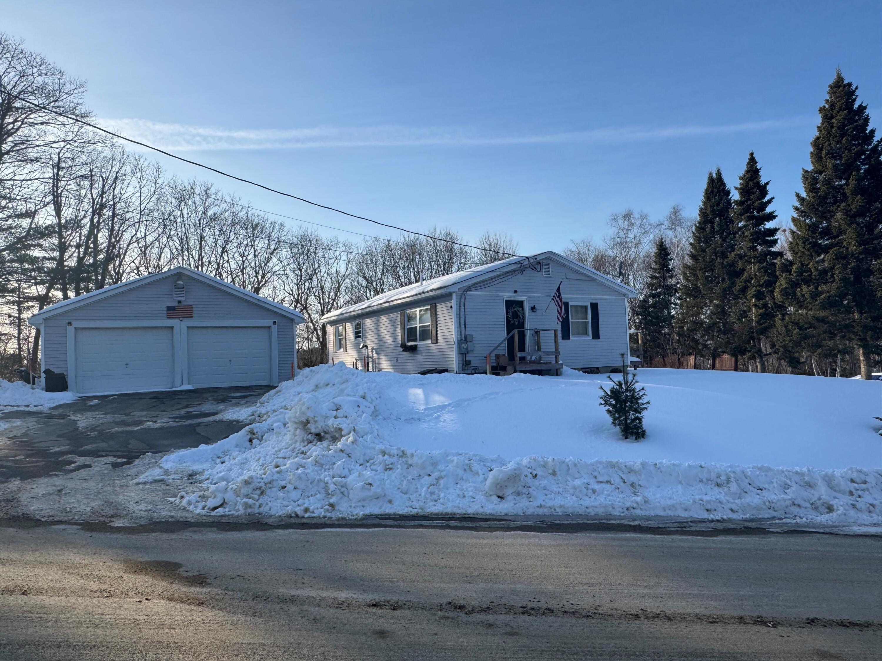 13 Oak Ridge Drive Augusta, ME 04330 - Photo 1 of 18 1