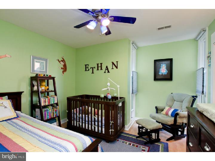 1022 Addison Street Philadelphia, PA 19147 - Photo 11 of 17 Bedroom 3